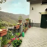 Casa Di Arya Codice Citra Lt-0043 * Vescina